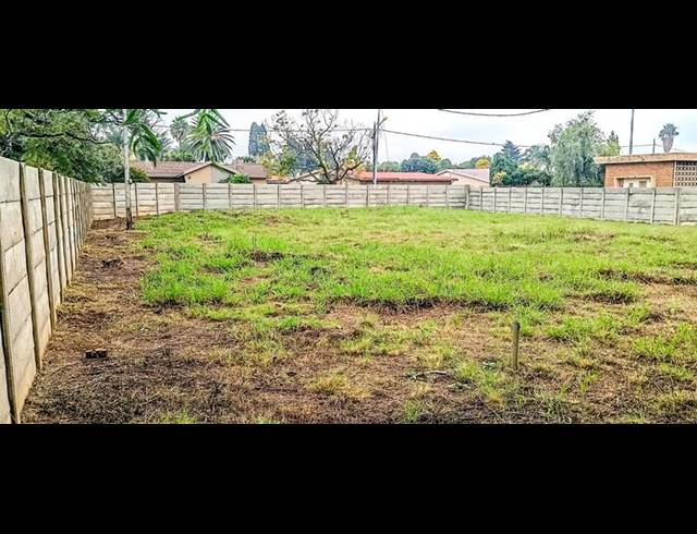 LAND FOR SALE IN BRENTHURST